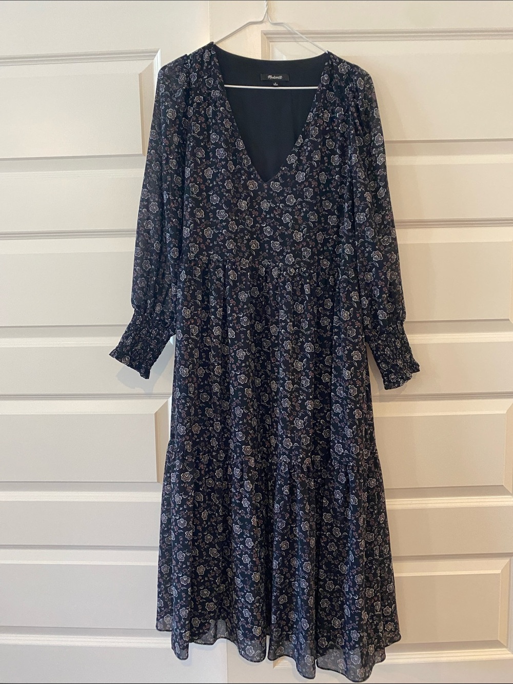 Madewell Navy Floral V-Neck Tiered Long Sleeve Dress